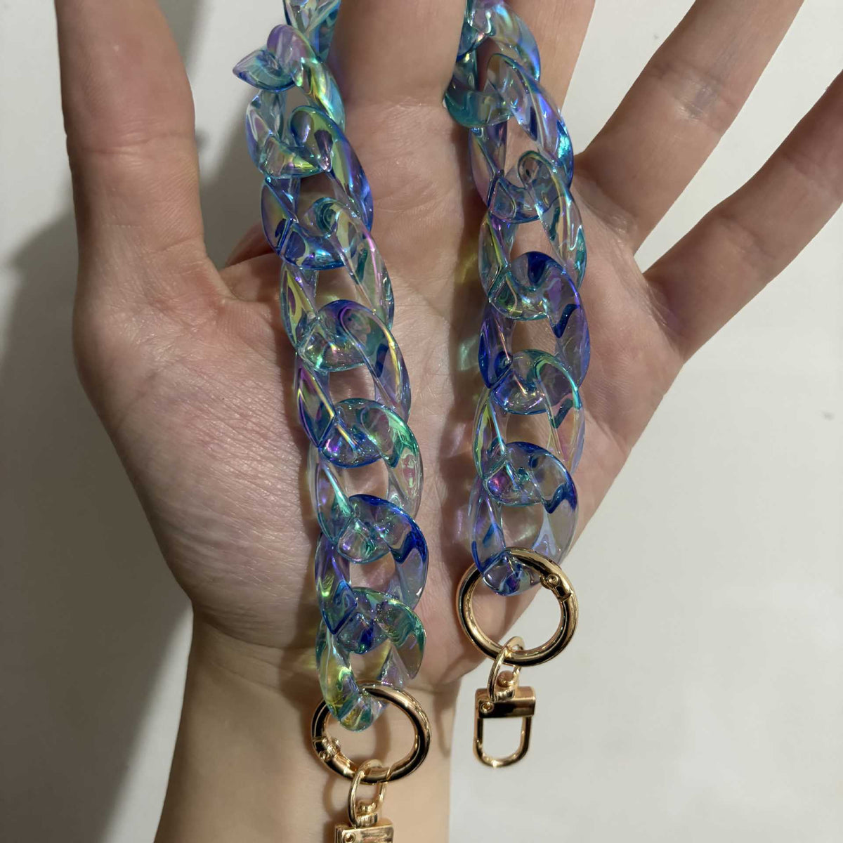 Y2K Iridescent Acrylic Chain Strap 14.6" / 37cm