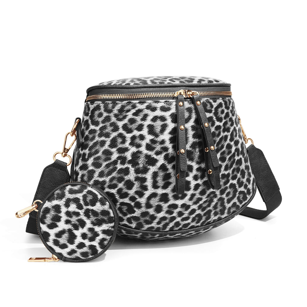 Straw Crossbody Bum Bags for Women Spacious Sling Purse with Adjustable Strap and Coin Purse (Leopard)