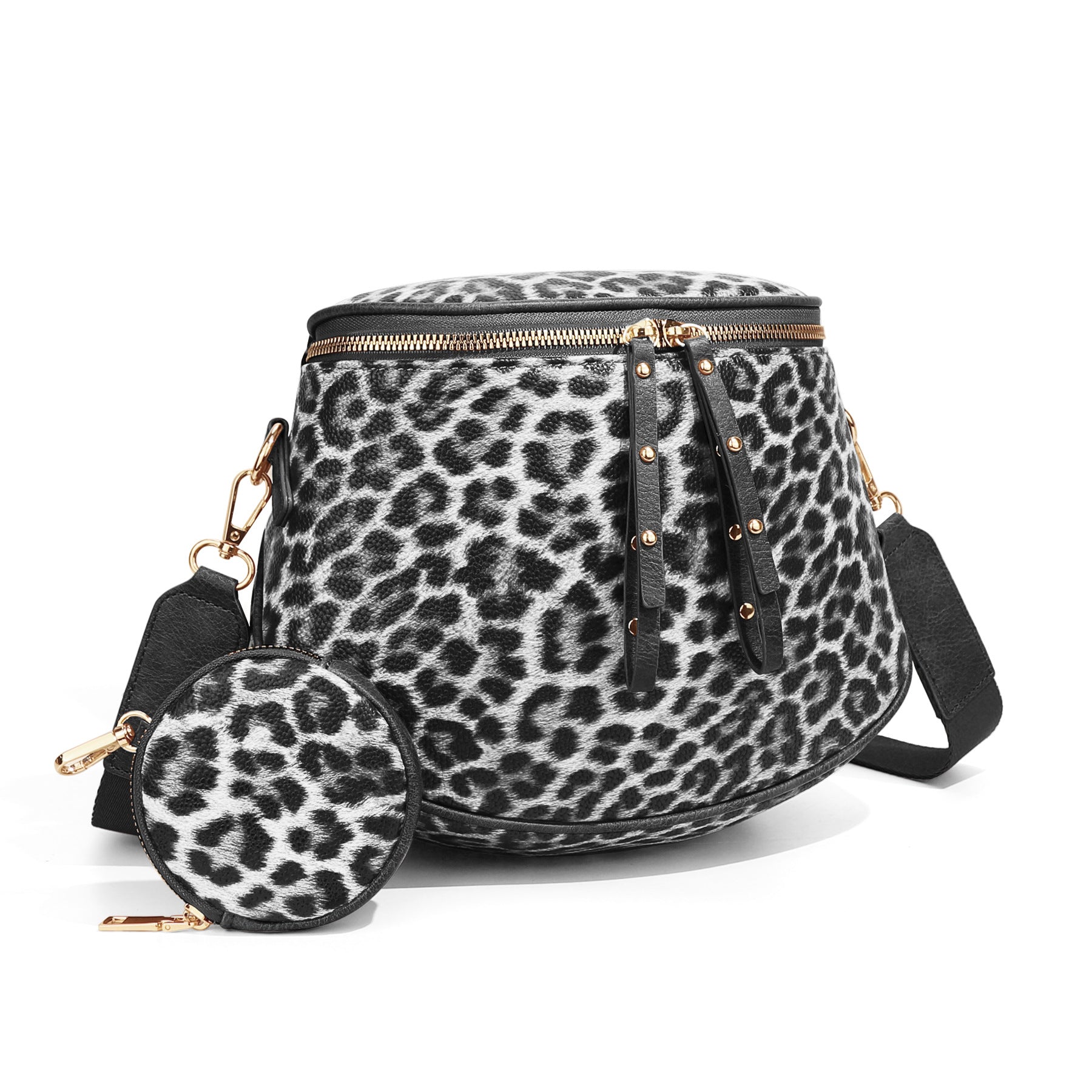 Straw Crossbody Bum Bags for Women Spacious Sling Purse with Adjustable Strap and Coin Purse (Leopard)